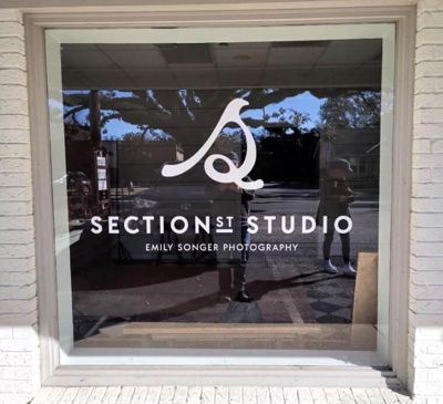 Custom Window Graphics Photo